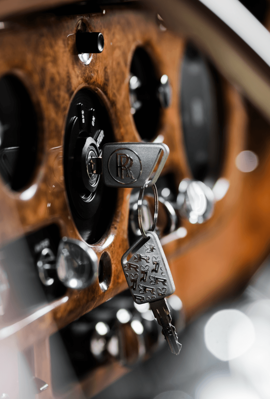Rolls-Royce burl wood dashboard and key